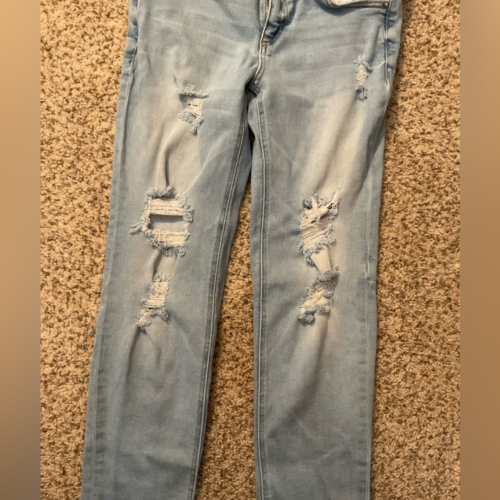 ID:23 RIPPED JEANS - Picture 2 of 8